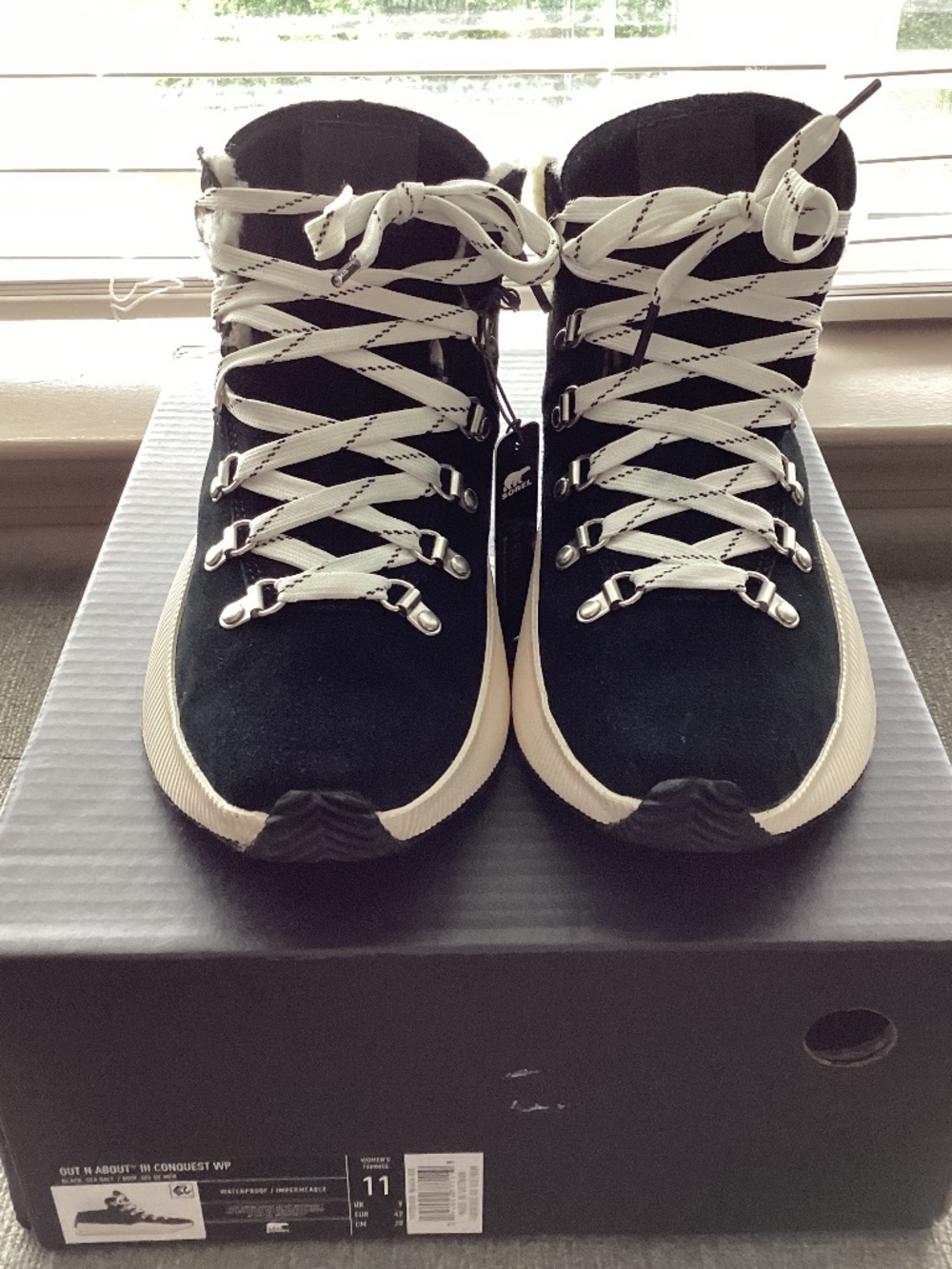 SOREL Out N' About III Conquest Waterproof Boot, size 11